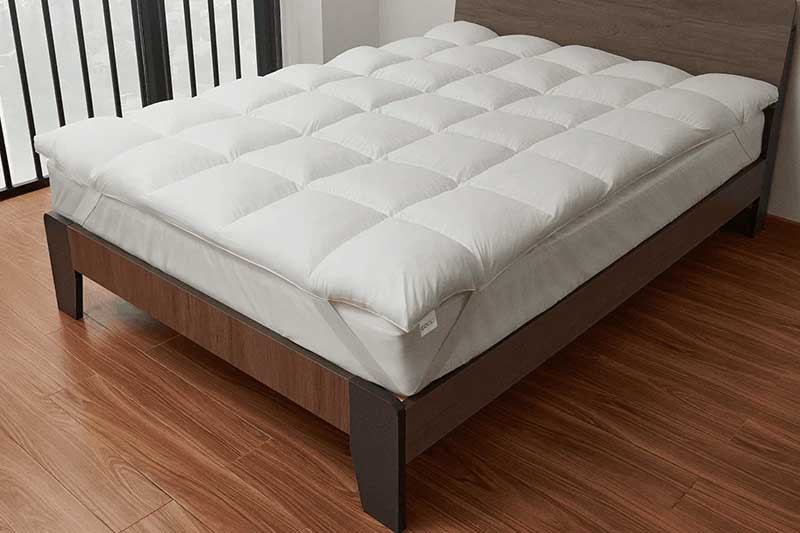 Coop Retreat Mattress Topper