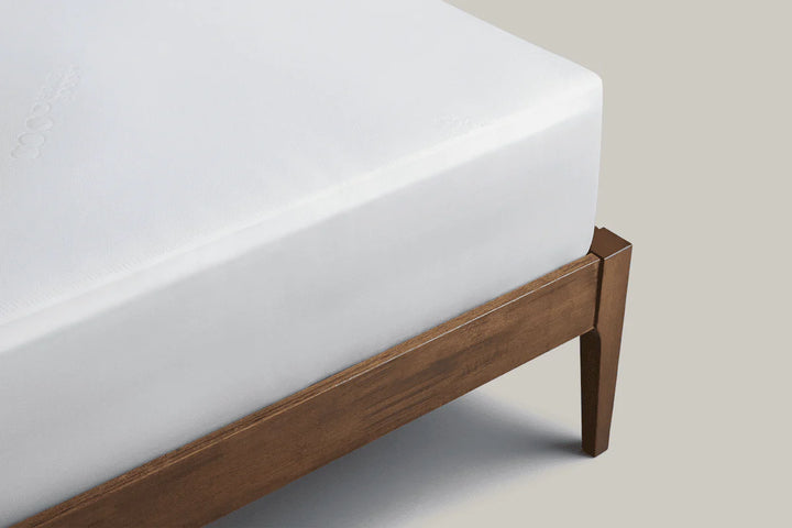Coop Home Goods Ultra Luxe Coprimaterasso In Rayon Di Bambù – Impermeabile, Ipoallergenico, Traspirante E Silenzioso – Certificato OEKO-TEX, Bianco, Adatto A Materassi Fino A 45,7 Cm