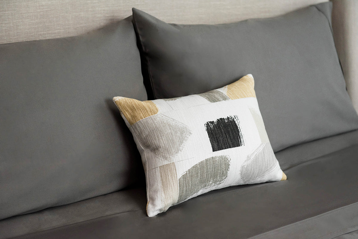 Huari Husk Pillow Cover