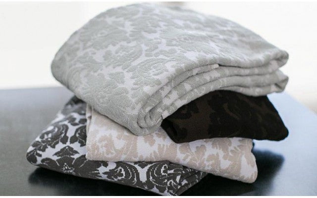 Comphy Damask Knit Blanket